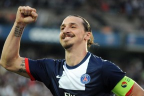 爱游戏下载-女子篮球青训注重身体素质与技术结合，女子篮球队训练内容