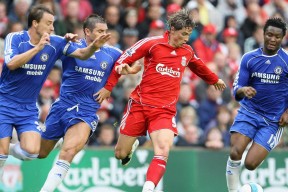 爱游戏登录入口-弗兰：全黑队的“防守强力支柱”，突破防线时如鬼魅般迅速