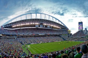 爱游戏官方-“德甲关键比赛：胜负关系到榜首归属”，德甲全程